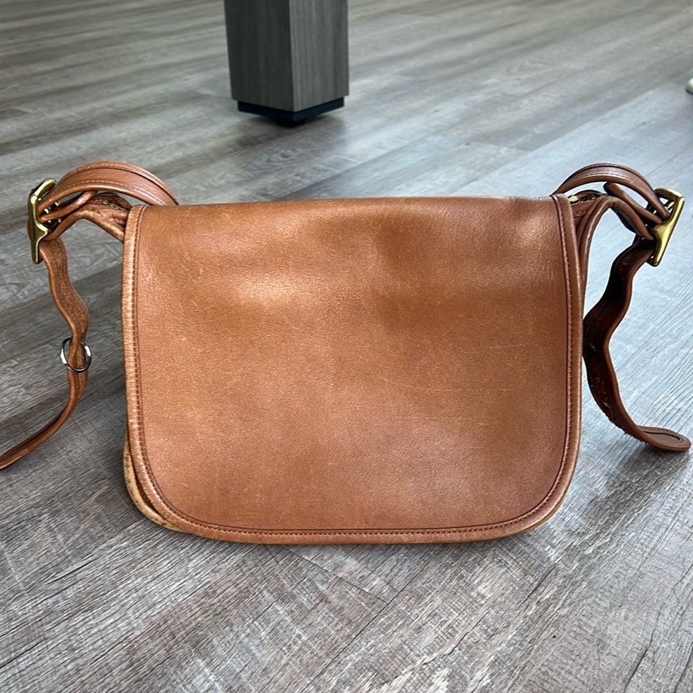 Vintage Coach Patricia Legacy Bag Saddle Color Style 9951